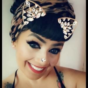 Meet your Posher, Lorraine